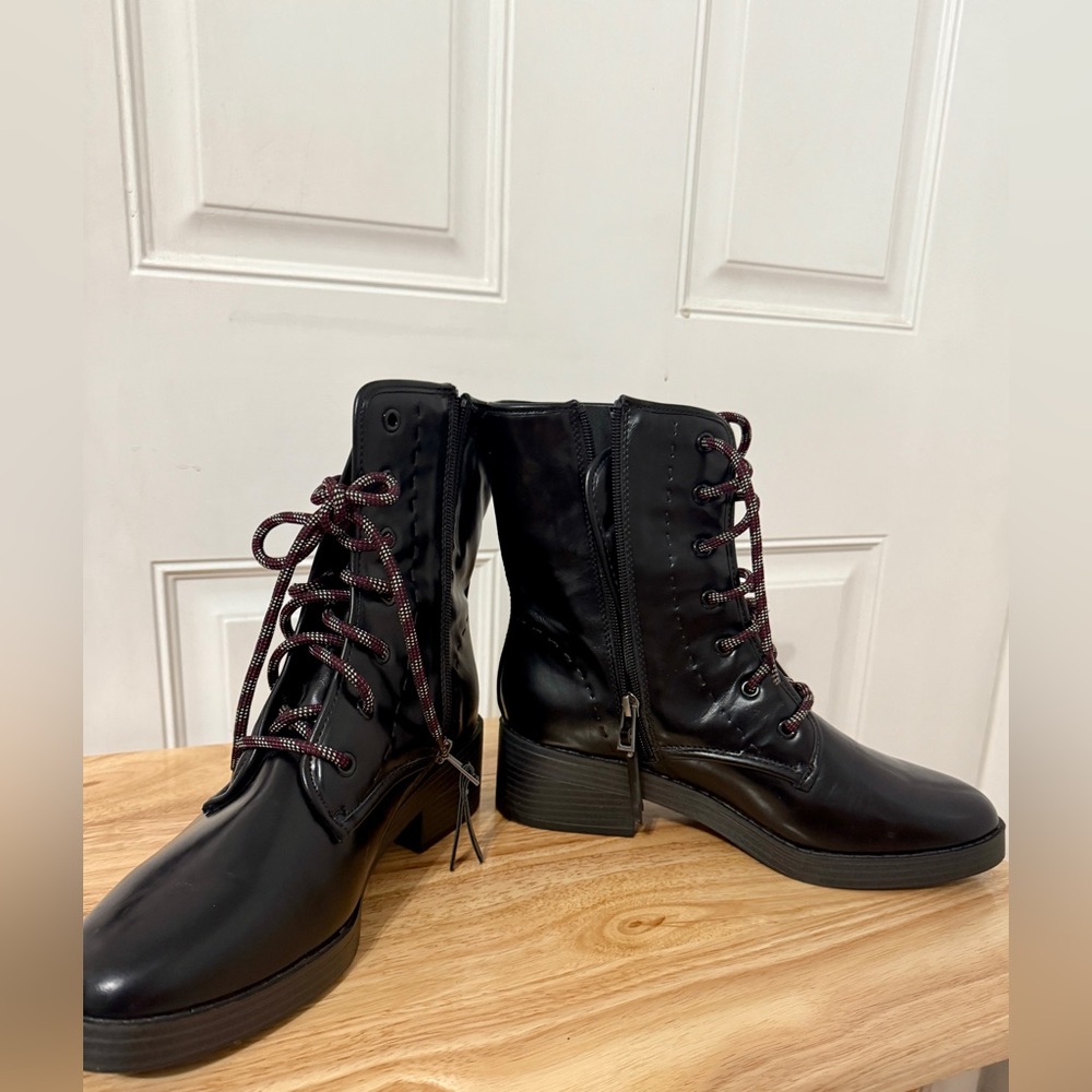 Sam & Libby Black Combat Boots with Laces and Zip New Never Worn - Picture 4 of 8